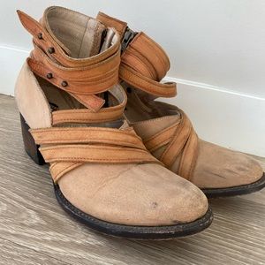 Freebird Boots: Style Grind, Size 9, Color Tan